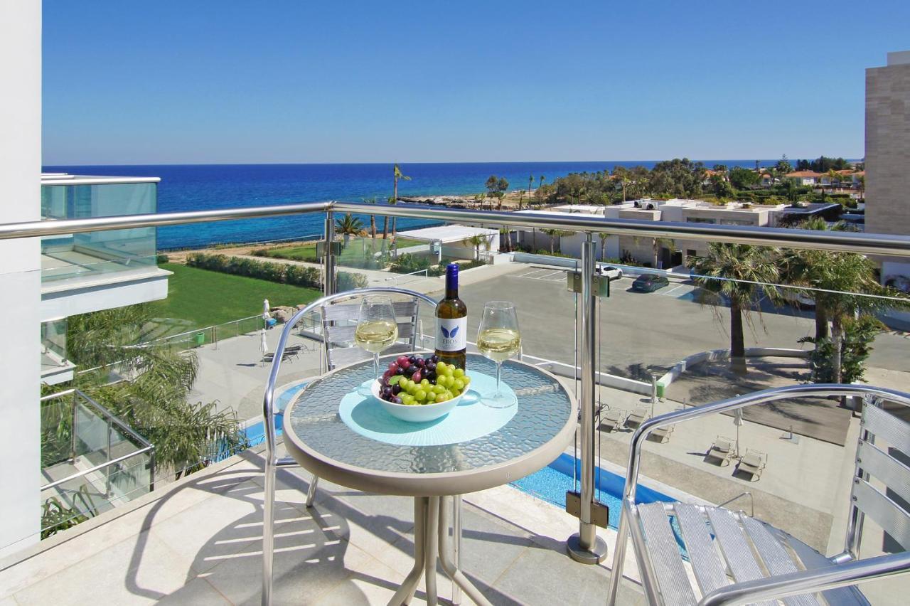 Coralli Beachfront Resort Protaras Exterior photo